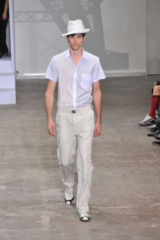 Louis Vuitton / - 2009